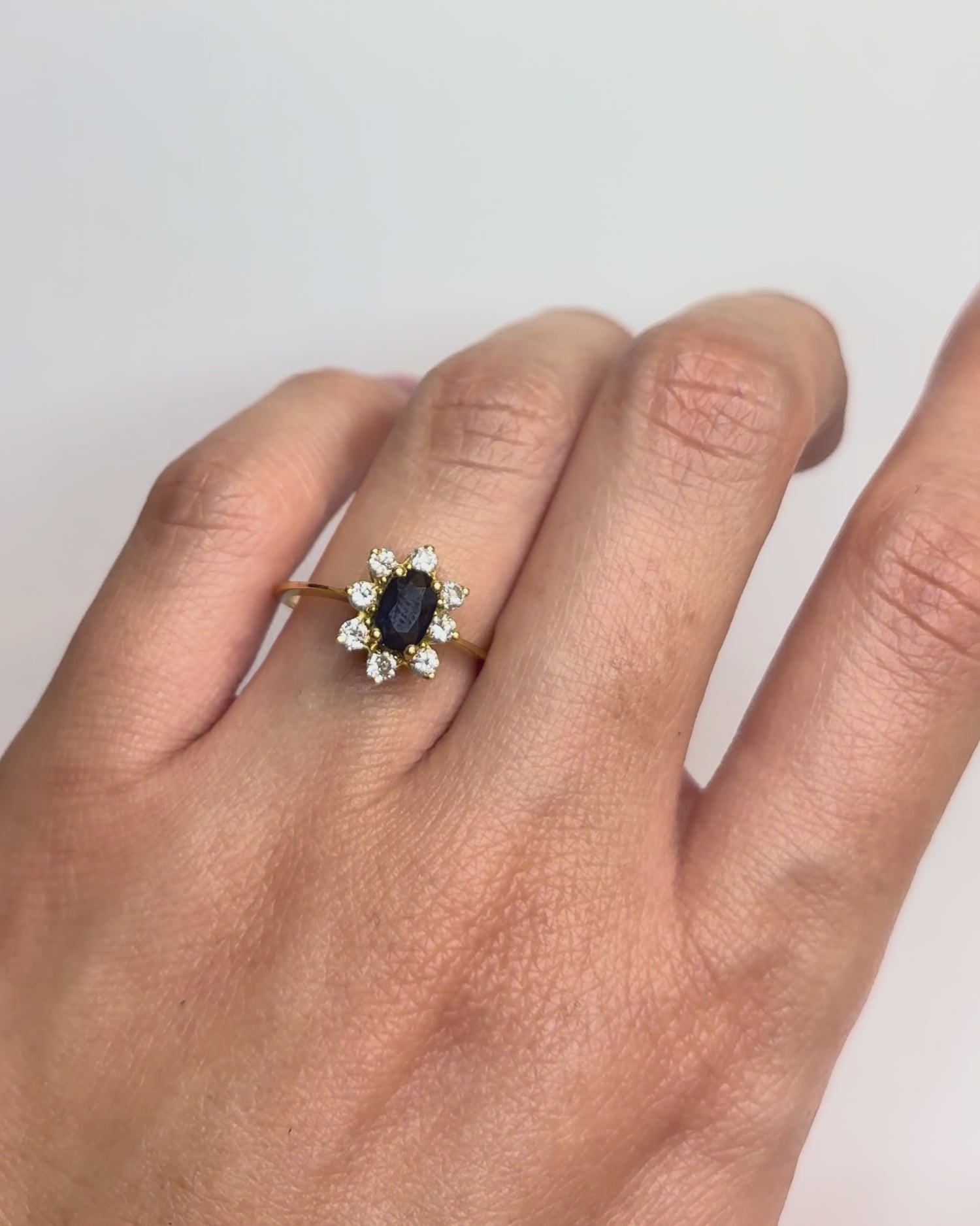 Bague Marguerite Saphir 0.60 carat &amp; Diamants 0.40 carat "Solange"