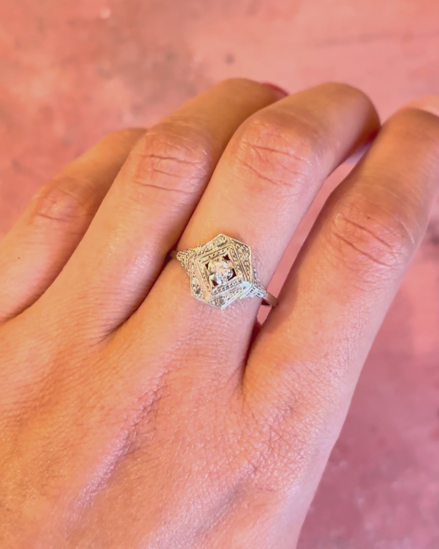 Anillo Art Decó con diamantes "Marylin"