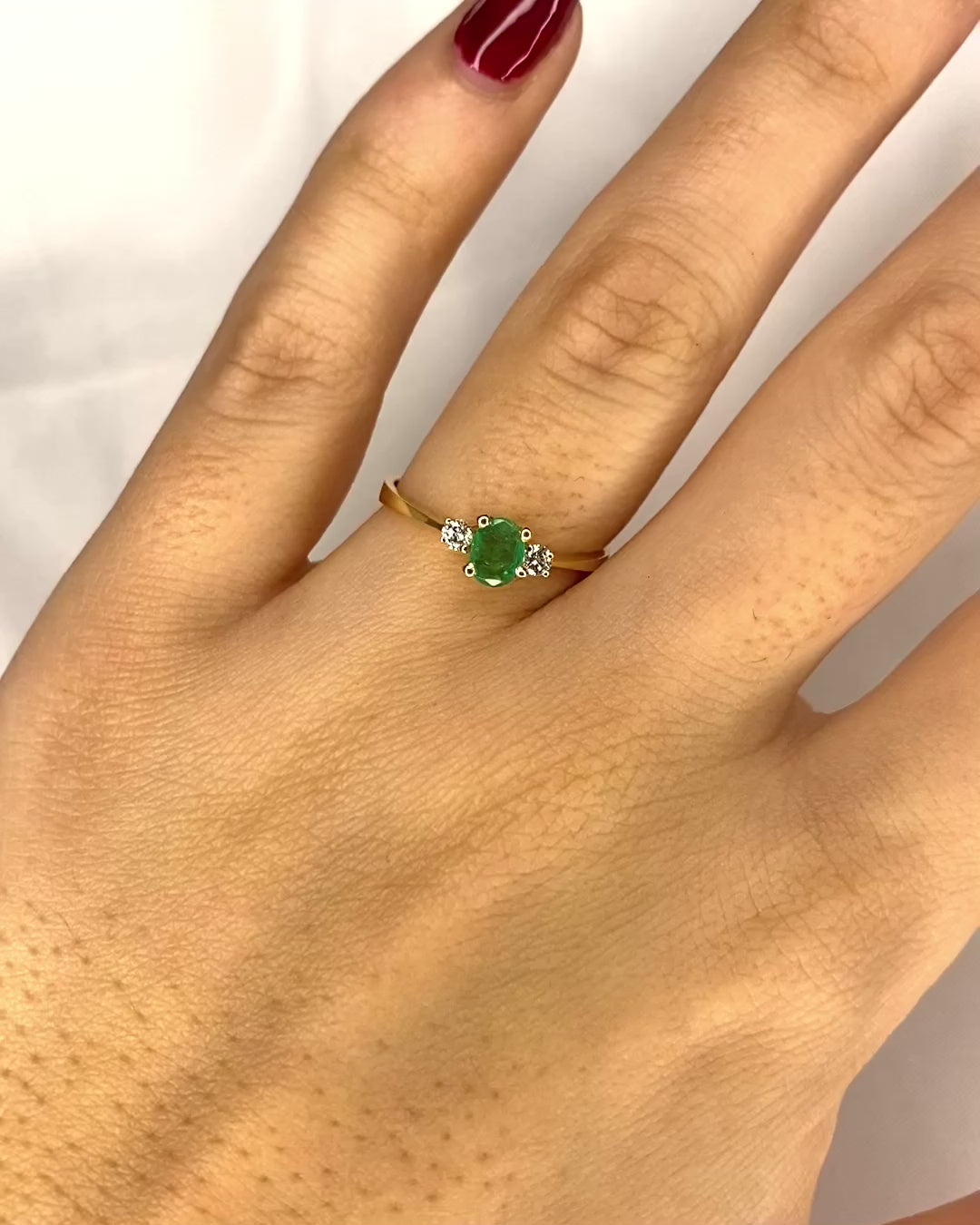 Bague Trilogie Emeraude 0.45 carat &amp; Diamants "Léontine"