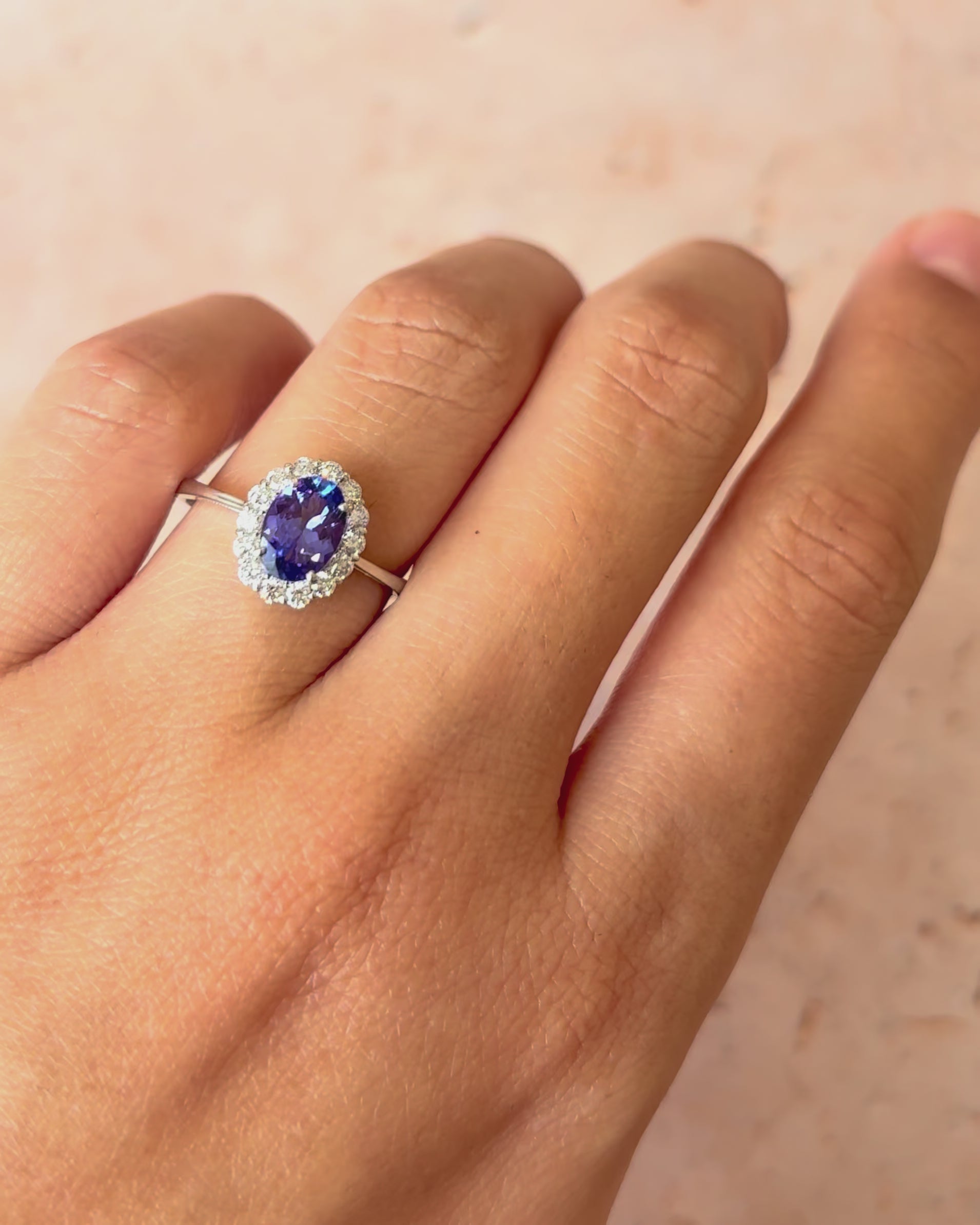 Marguerite Ring Tanzanite 0.93 carat &amp; Diamonds 0.31 carat "Haria"