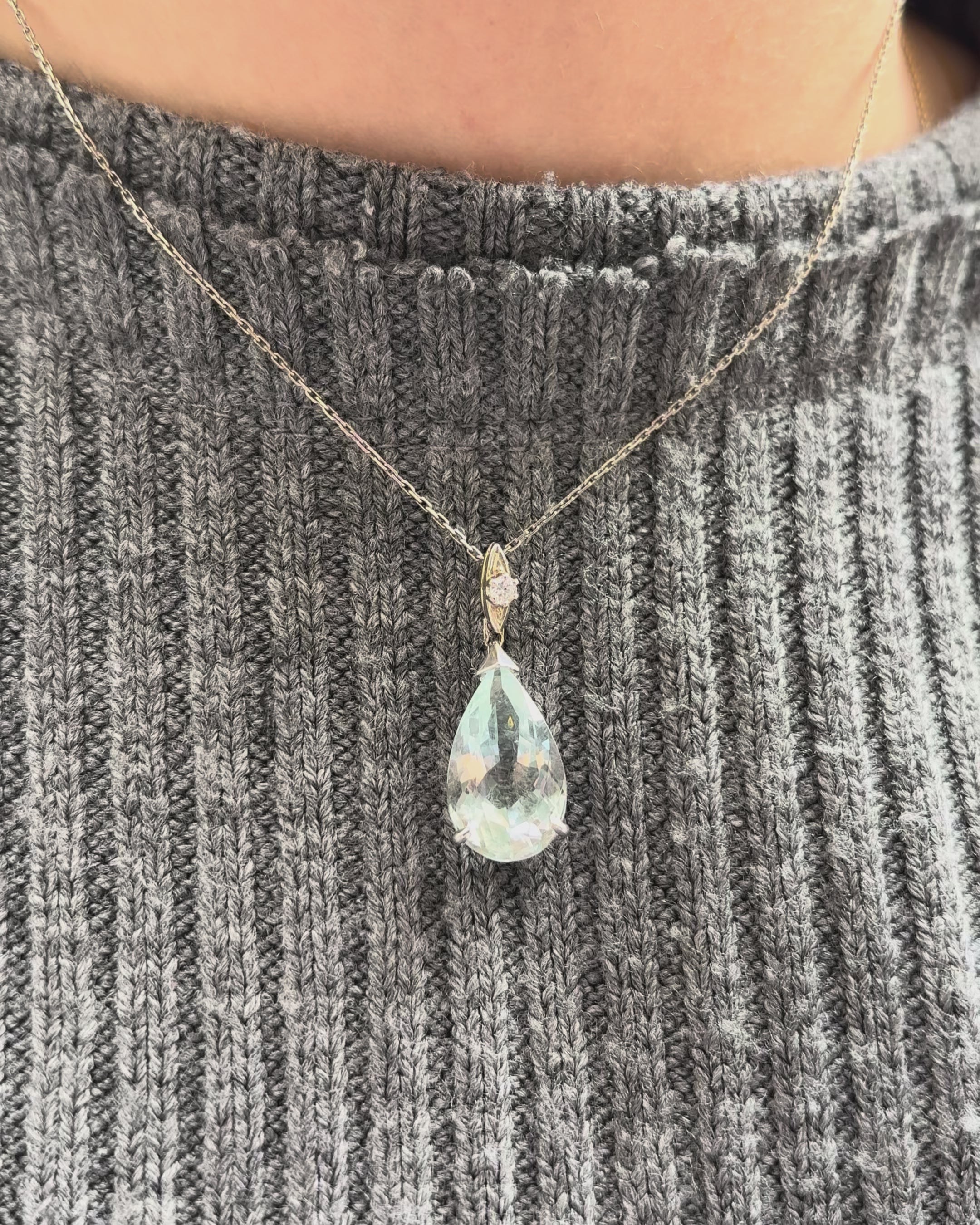 Aquamarine Pendant 20 carats pear &amp; diamond "Nora"