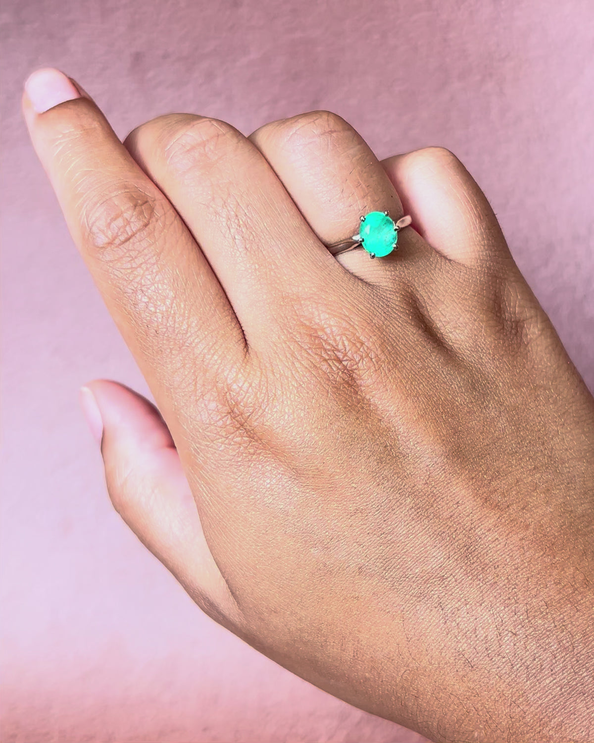 Bague Solitaire Émeraude 1.95 carat "Elina"