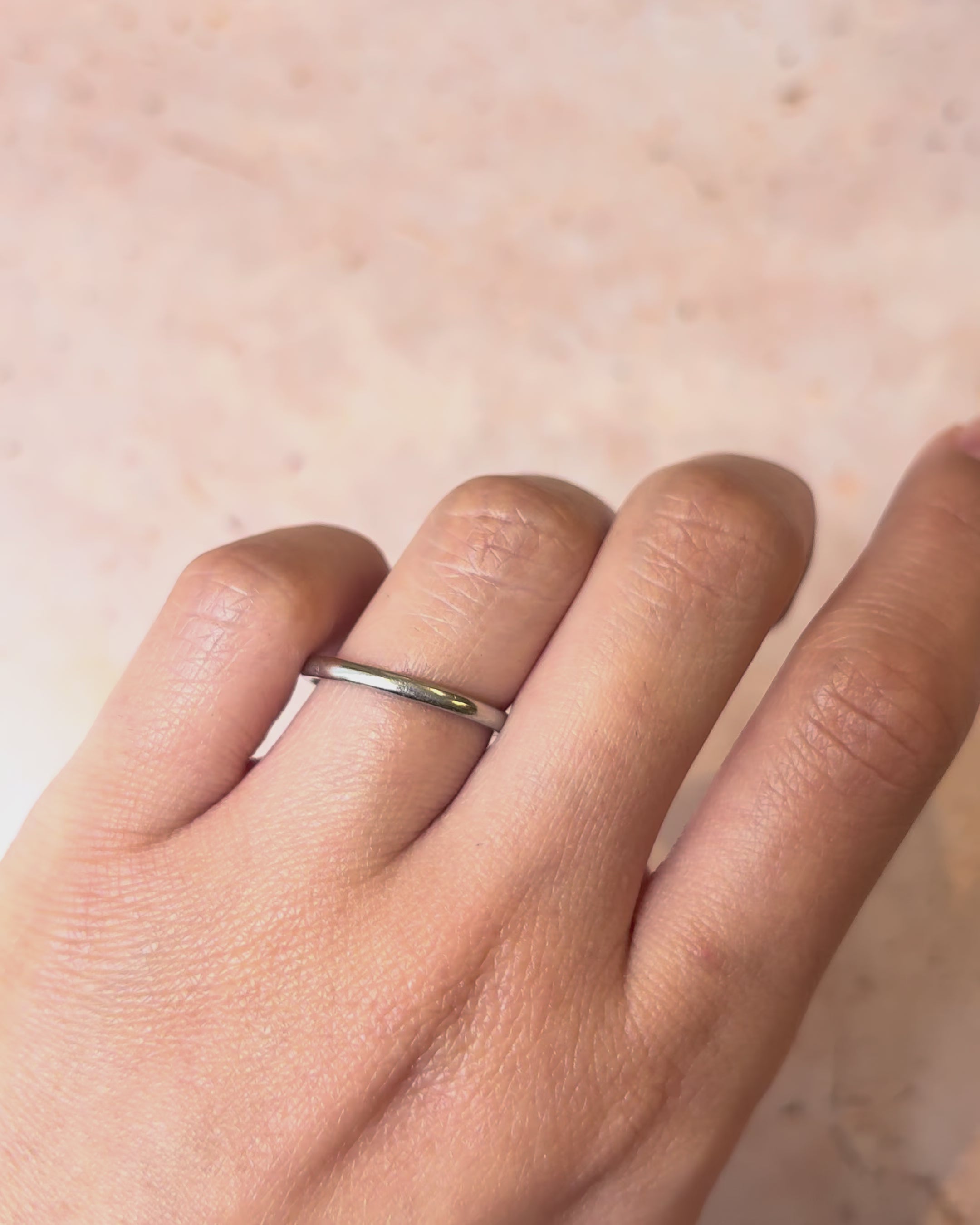 18-Carat White Gold Wedding Band 2 mm "Karl"