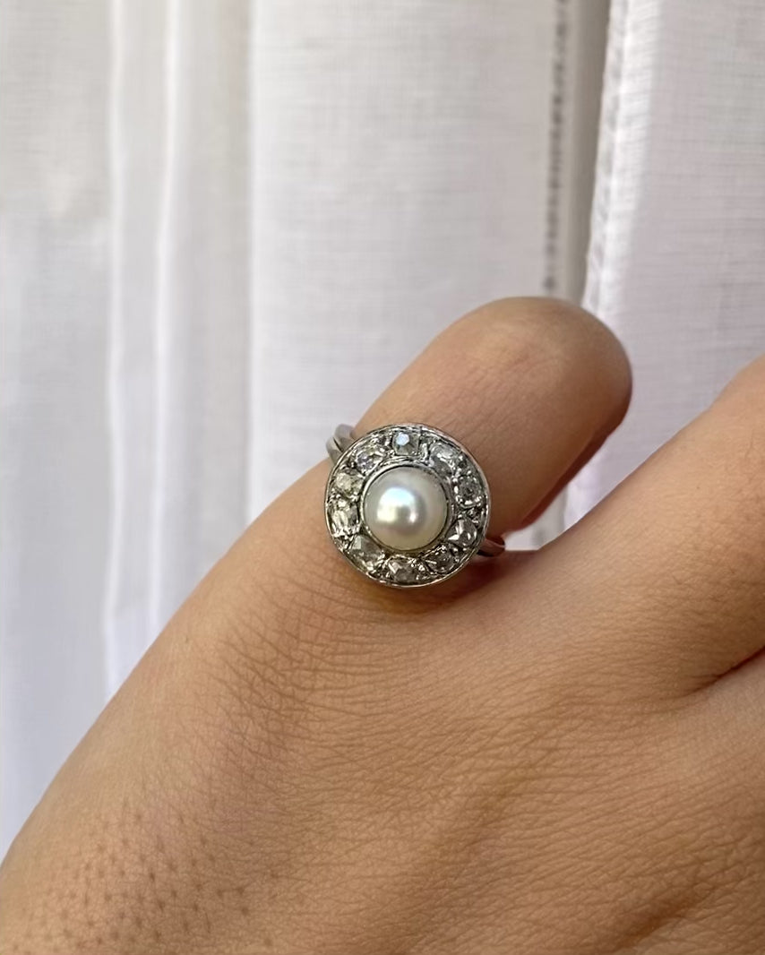 Bague Marguerite Art Déco Diamants 0.40 carat &amp; Perle "Elina"