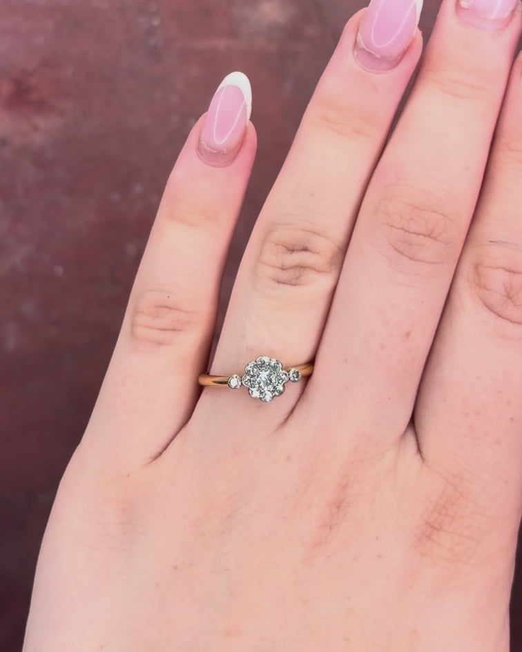 Anillo Marguerite de diamantes de 0.45 quilates «Camille»