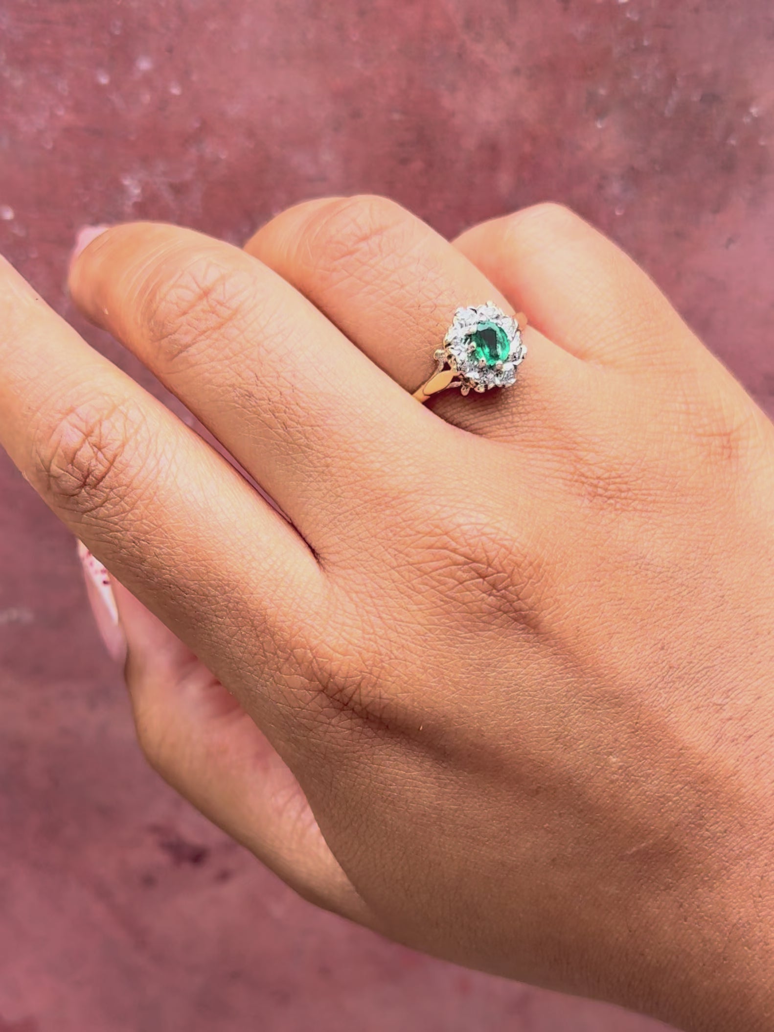 Bague Marguerite Émeraude &amp; Diamants "Claudia"