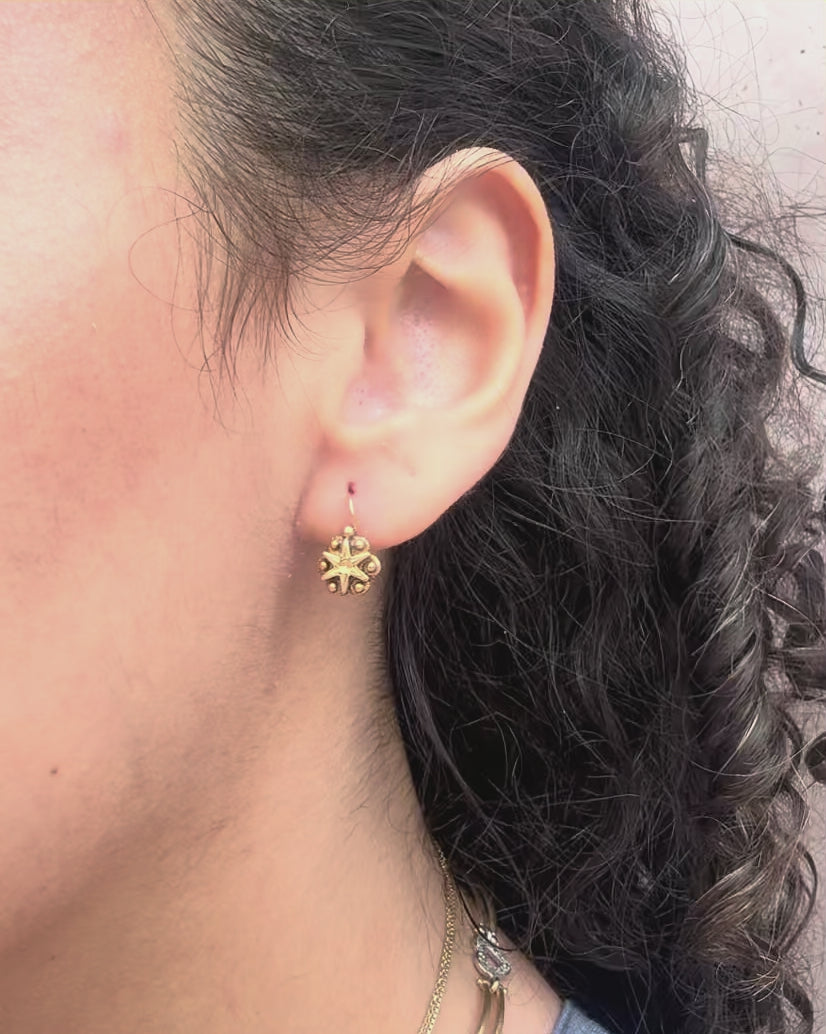 Pendientes Dormilones de Oro Amarillo de 18 quilates "Aliénor"