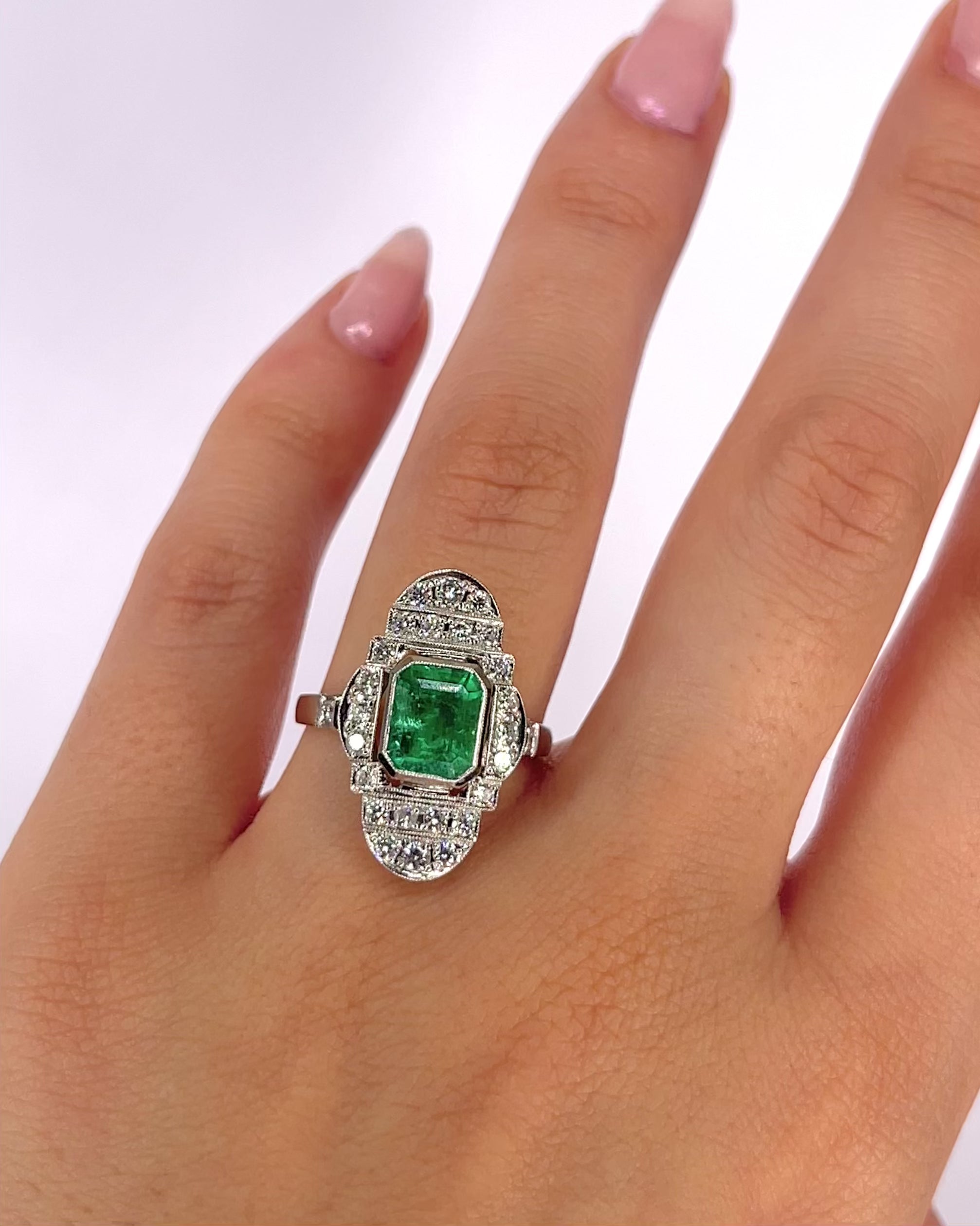 Bague Style Art-Déco Émeraude 2 carats &amp; Diamants 0.60 carat "Mathilde"