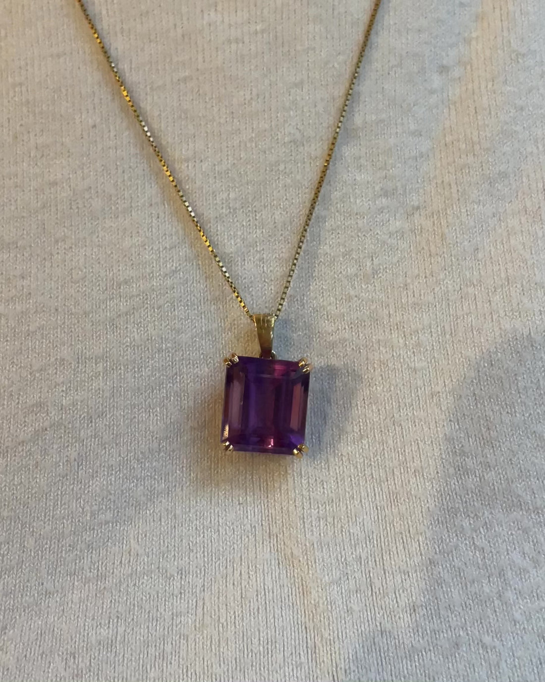 Pendentif Améthyste 16.20 carats “Victorine”
