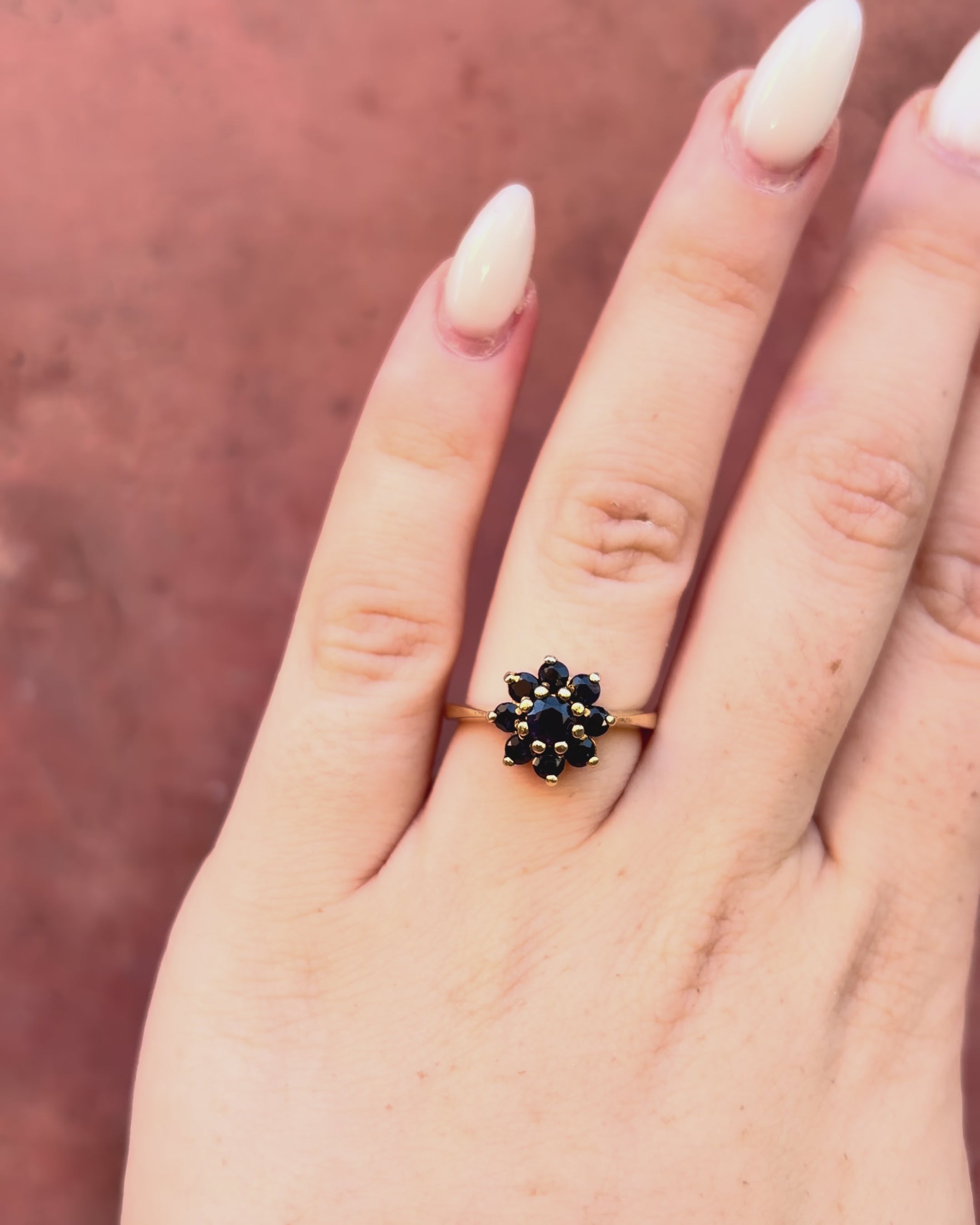 Bague Marguerite Saphirs 1.87 carat "Zahia"