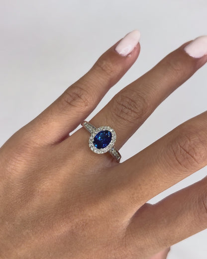Bague Marguerite Saphir 1.41 carat &amp; 28 Diamants &quot;Amaya&quot;