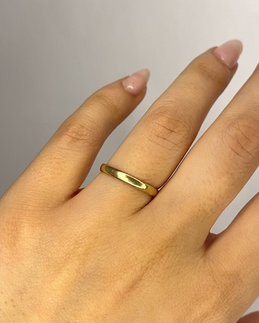 18-Carat Yellow Gold Wedding Band 2.5 mm "Dani"