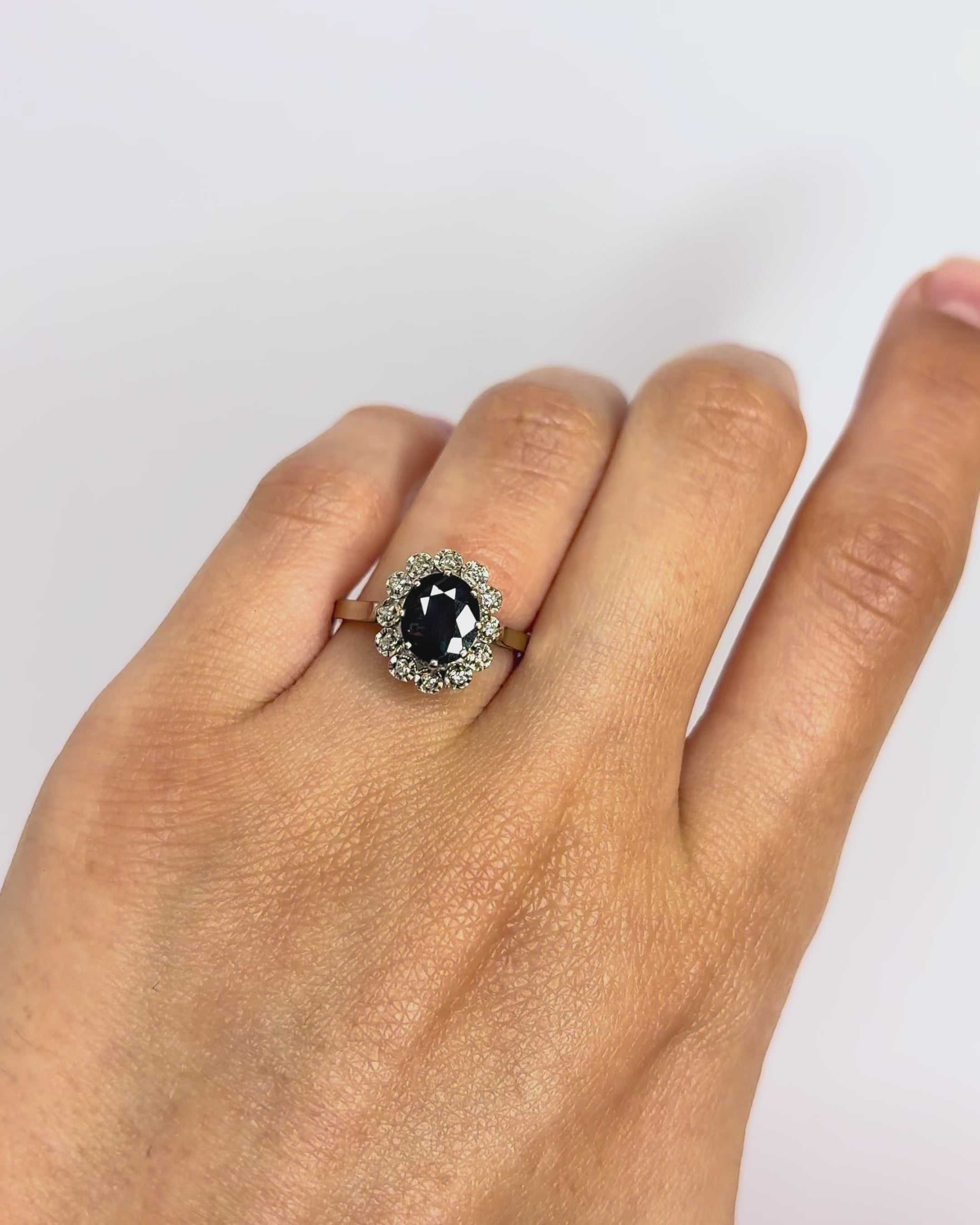 Bague Marguerite Saphir 1.55 carat &amp; Diamants "Cléa"