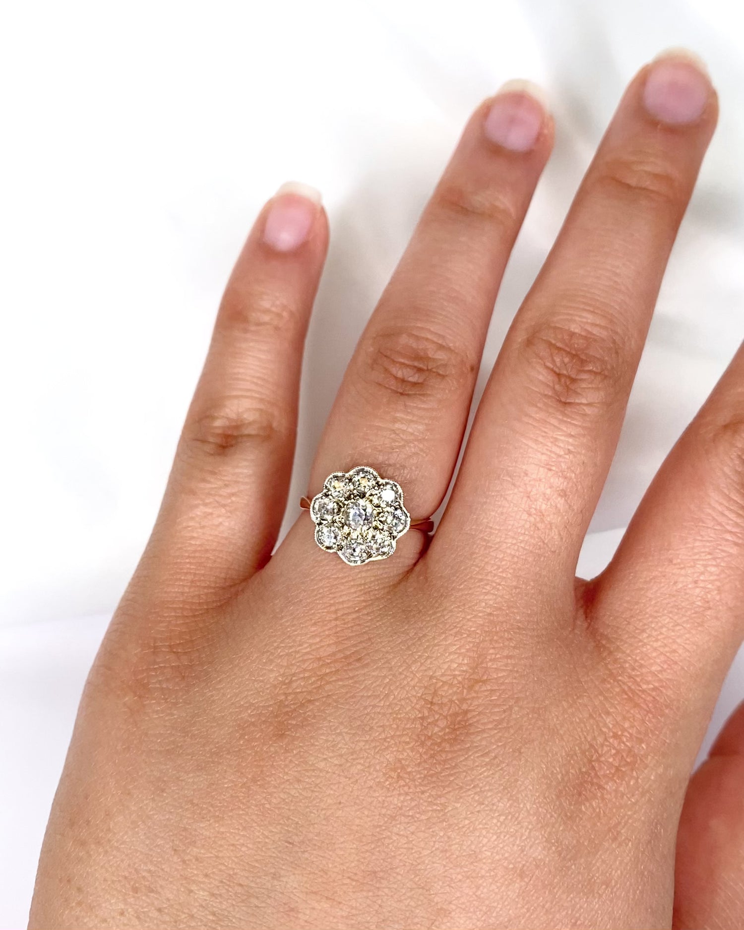 Anillo Marguerite Art Déco Diamantes 0,75 Quilates "Erell"