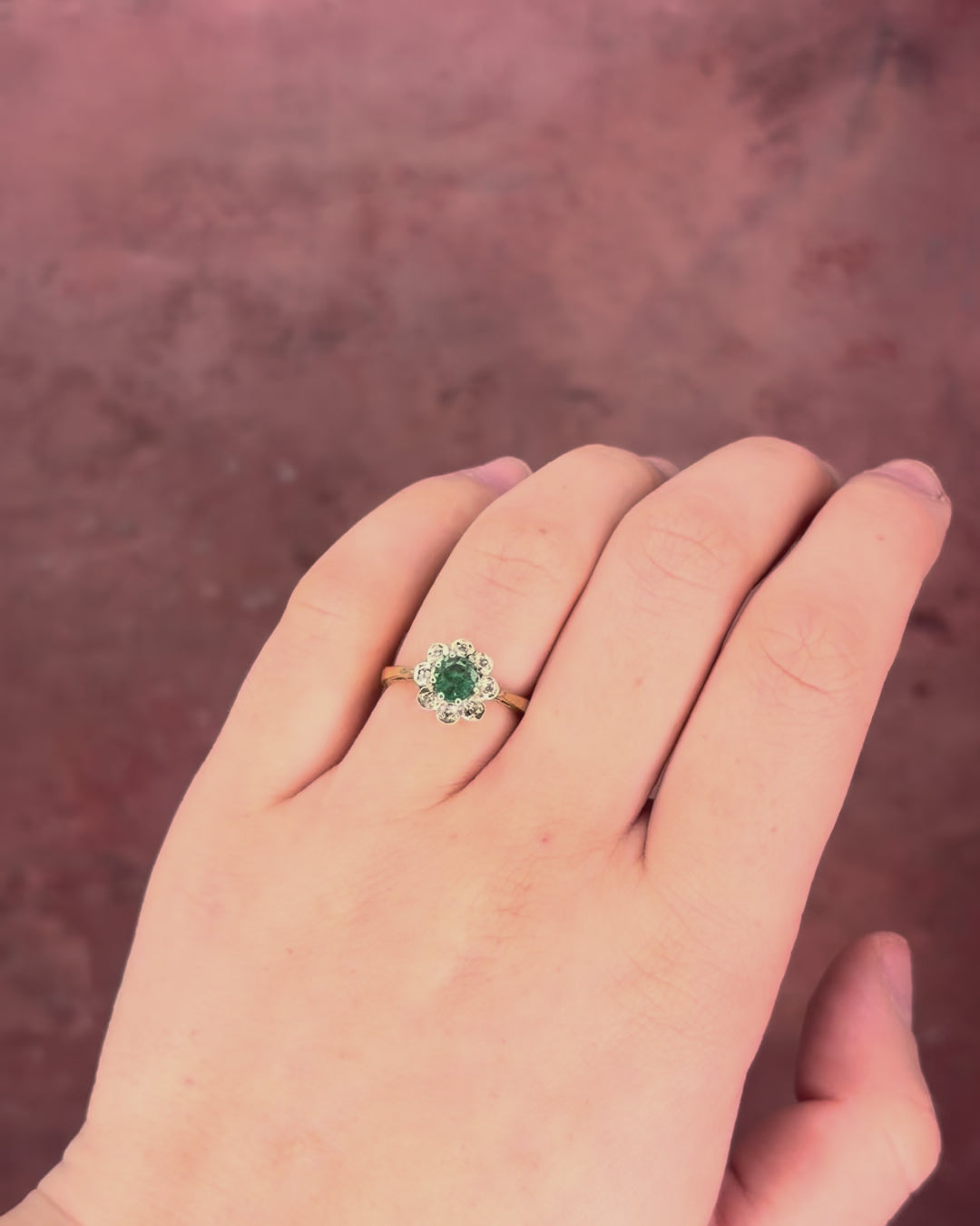 Bague Marguerite Émeraude &amp; Diamants "Laura"