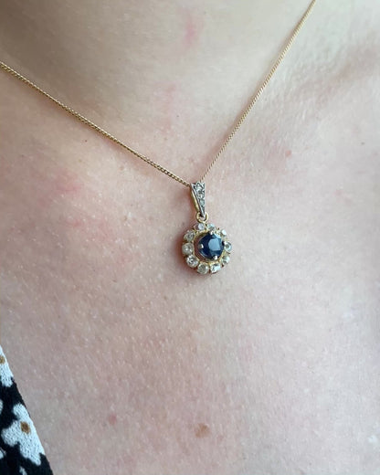 Pendentif Marguerite Saphir 0.80 carat &amp; Diamants &quot;Adriana&quot;