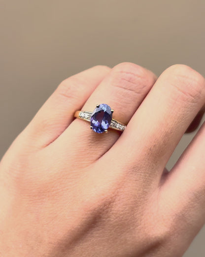 Solitaire Ring Tanzanite 2 carats &amp; 6 Diamonds &quot;Aïna&quot;