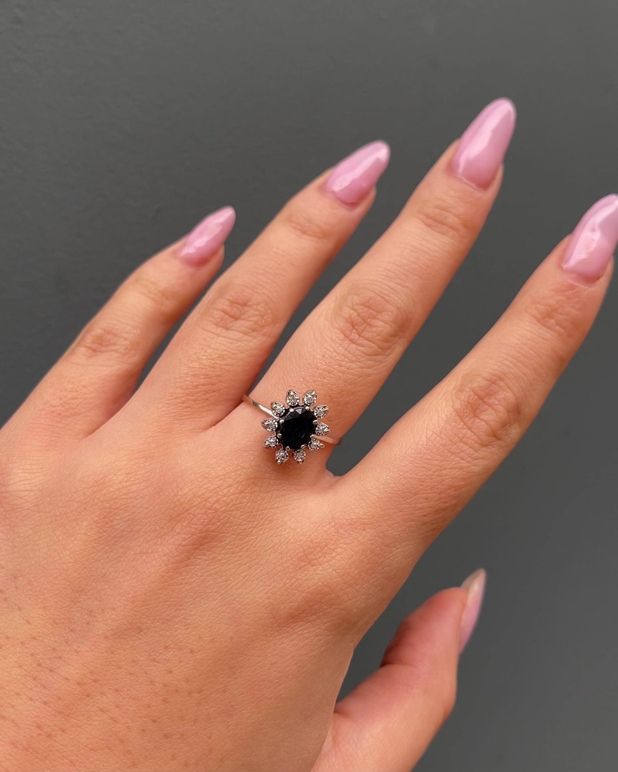 Marguerite Sapphire Ring 1.10 carat &amp; 10 Diamonds &quot;Roseline&quot;