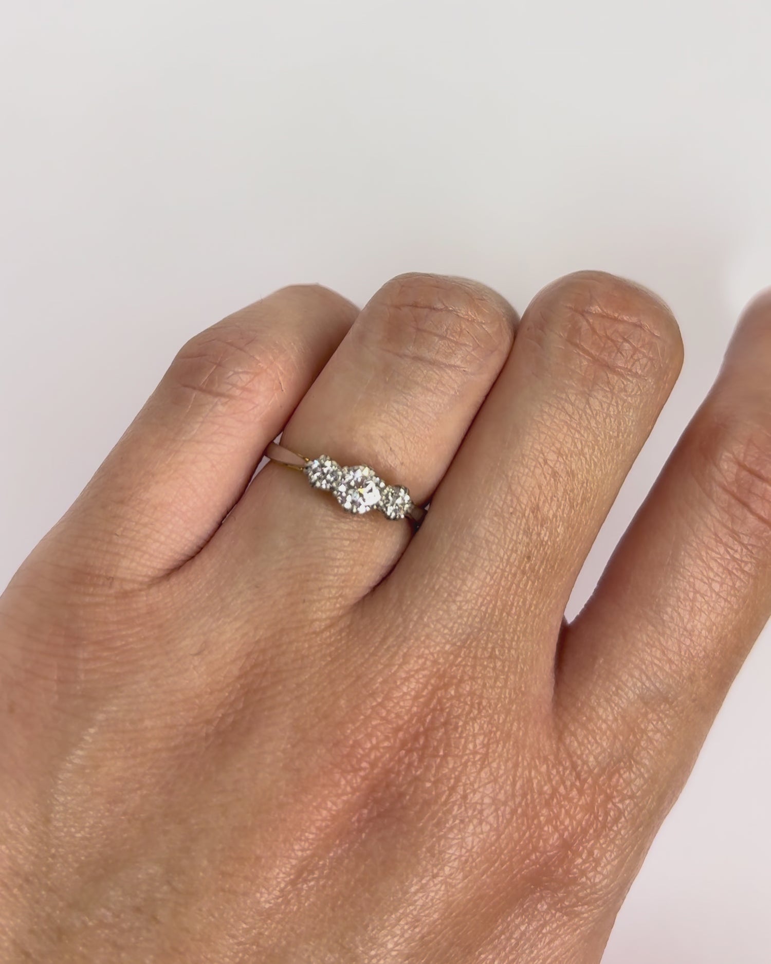 Bague Trilogie Art Deco Diamants 0.44 carat &quot;Clara&quot;