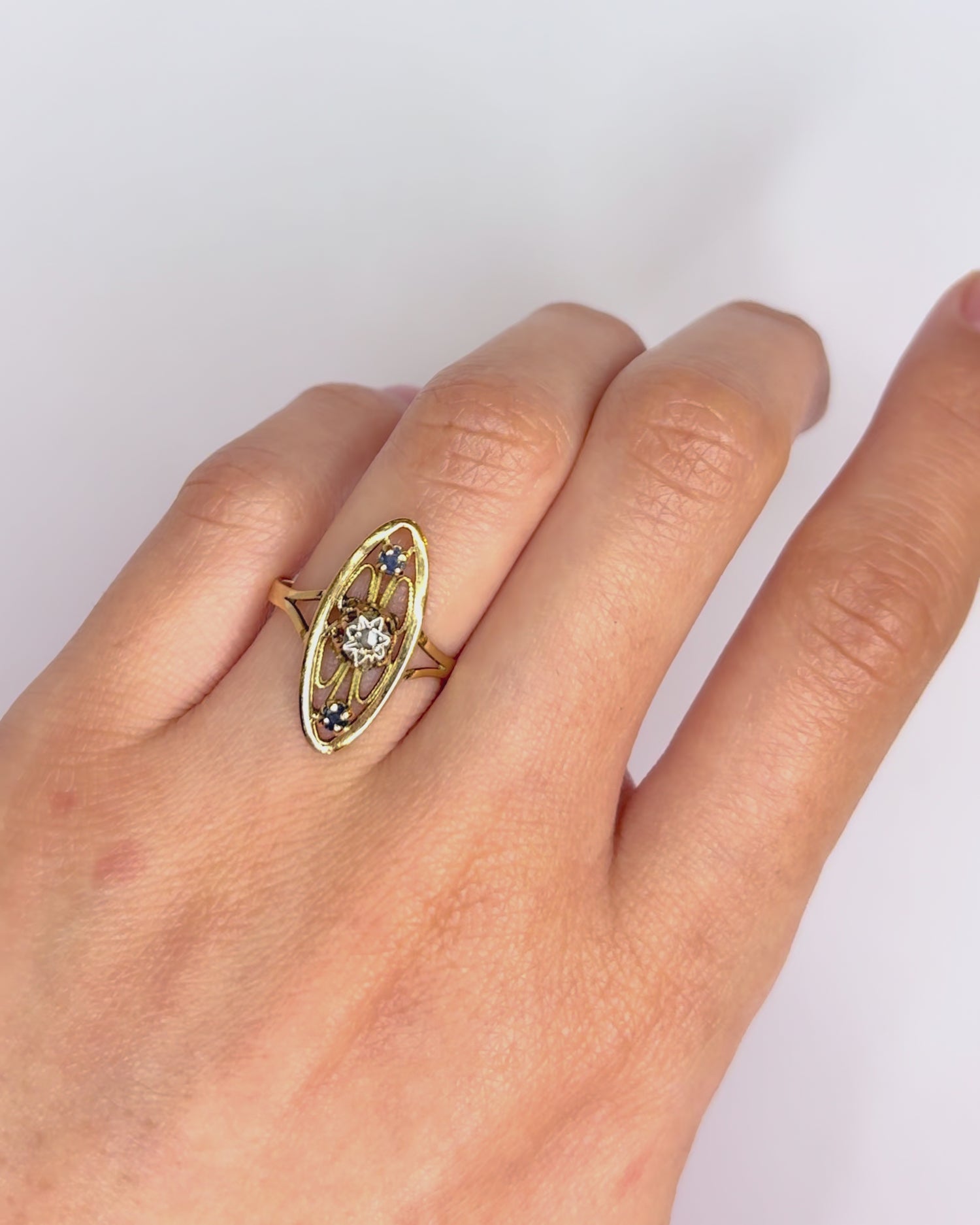 Anillo Marquesa Diamante y Zafiros "Clarance"