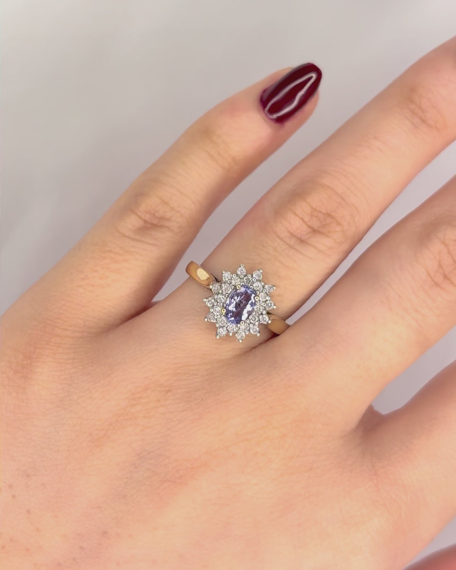 Marguerite Ring Tanzanite 0.42 carat &amp; Diamonds 0.24 carat "Séréna"