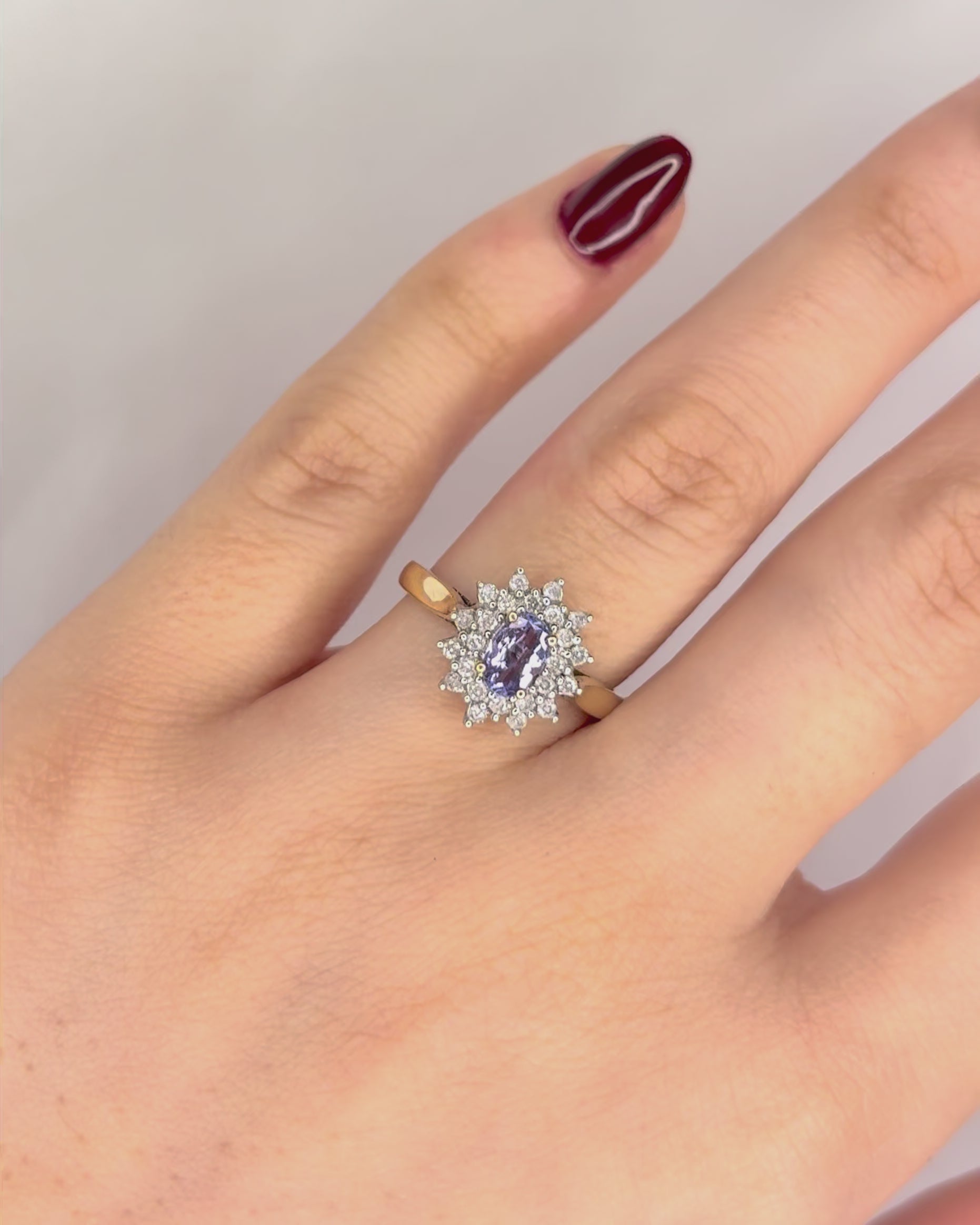Marguerite Ring Tanzanite 0.42 carat &amp; Diamonds 0.24 carat "Séréna"