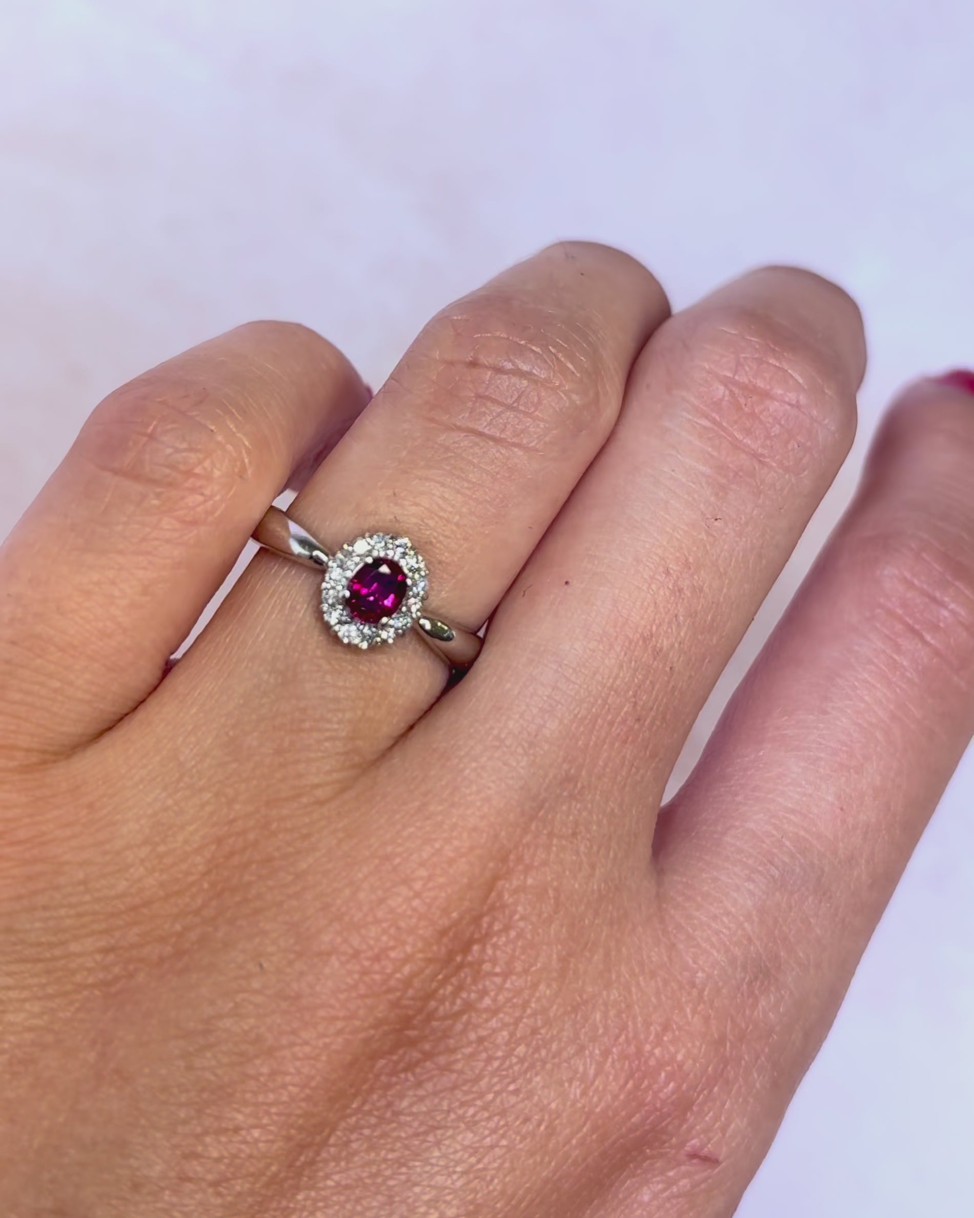 Marguerite Ring Ruby 0.49 carat &amp; Diamonds "Faïa"