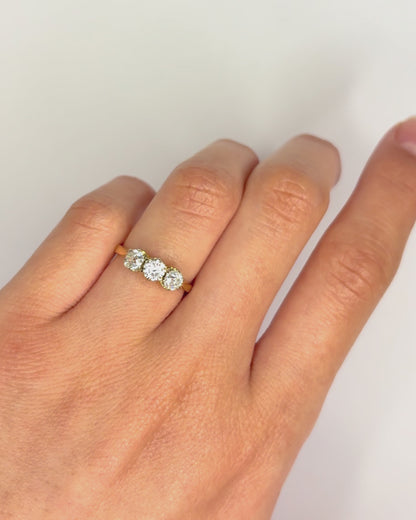 Anillo Trilogía Diamantes 0,70 quilates "Vanessa"