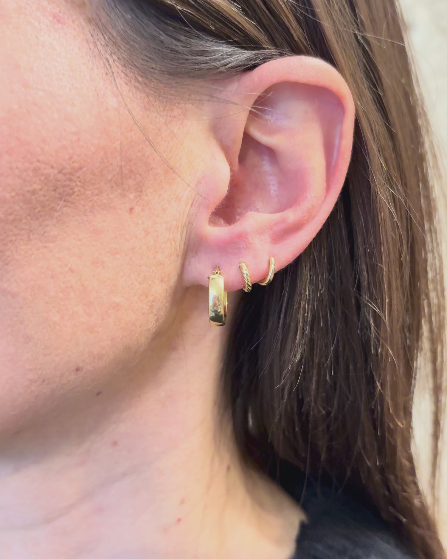 Yellow Gold Hoop Earrings "Carrie"