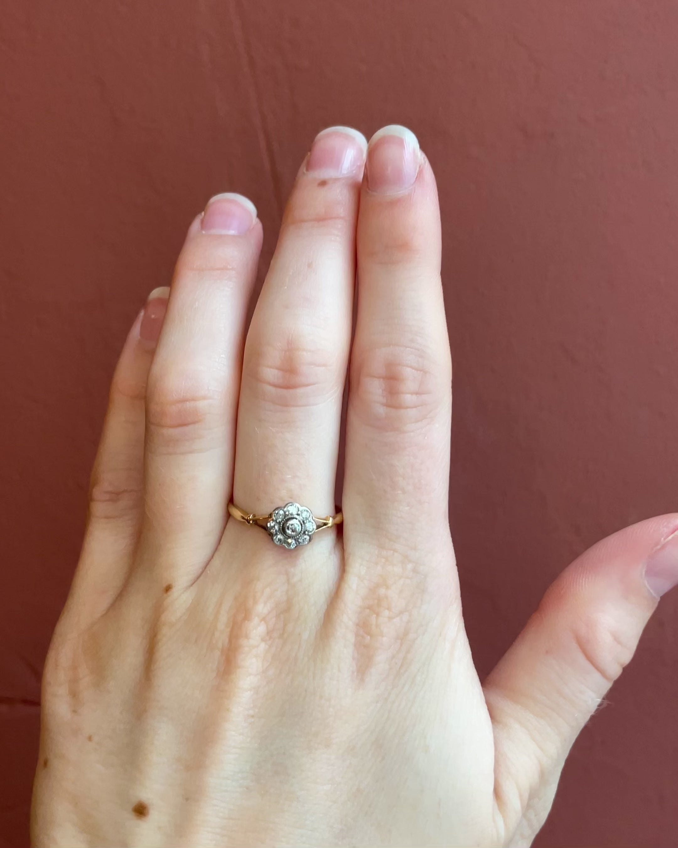 Art Deco Daisy Diamond Ring "Mielle"