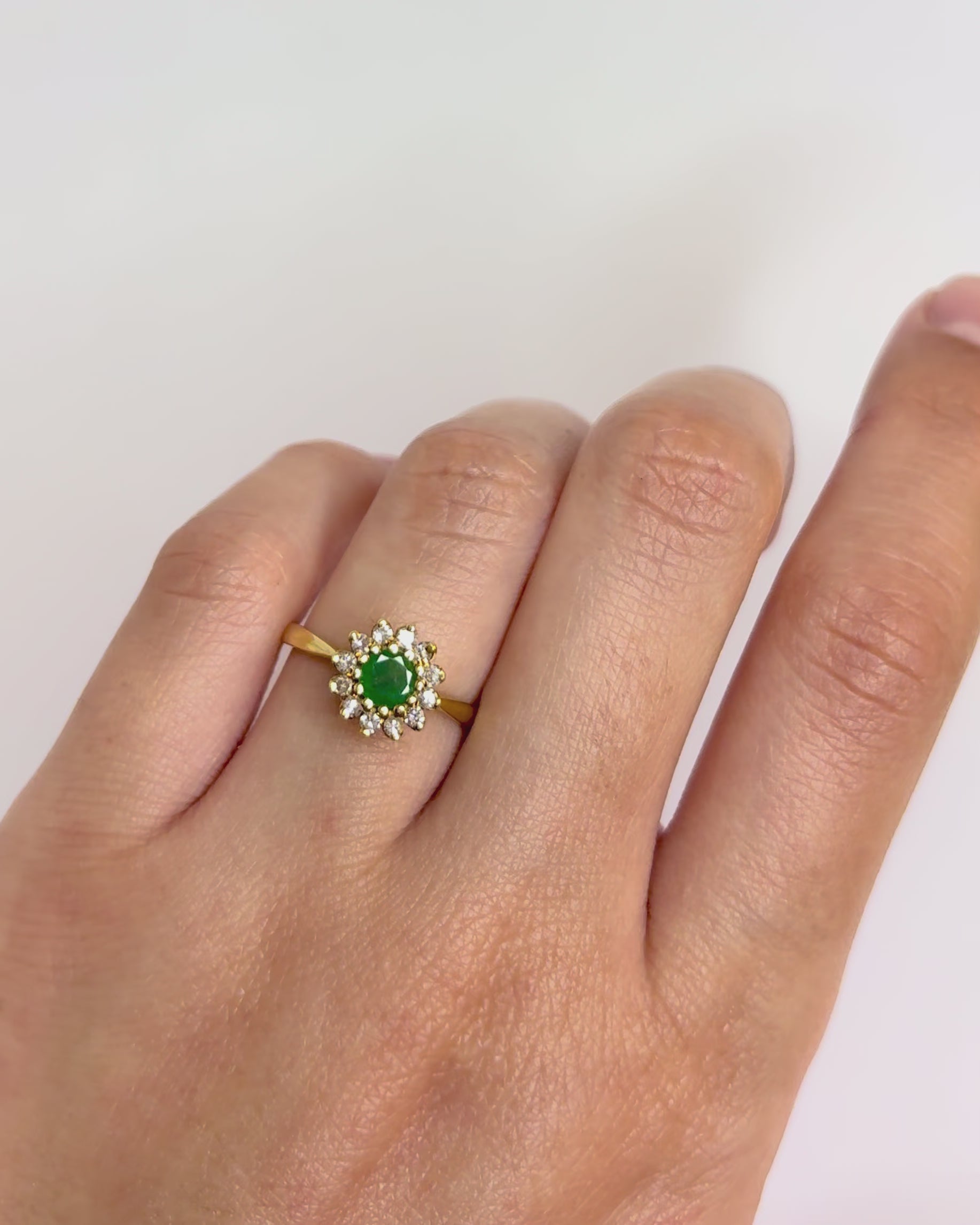 Bague Marguerite Émeraude &amp; Diamants "Louna"