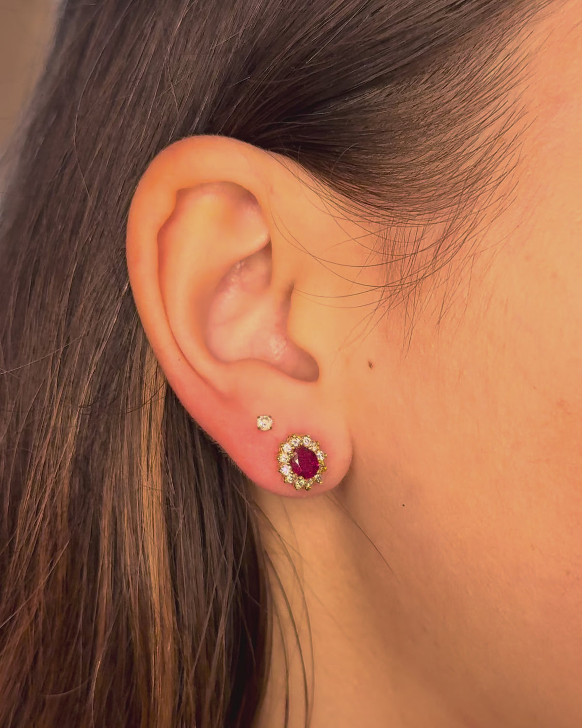 Pendientes de botón Margarita Rubí 0.80 quilates y Diamantes 0.48 quilates «Adèle»