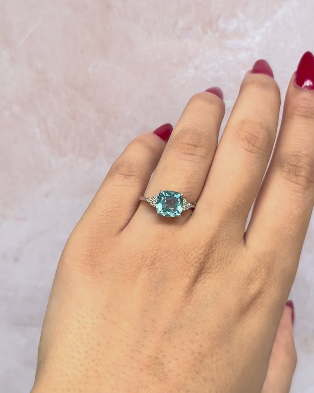Bague Trilogie Topaze 2.90 carats &amp; Diamants "Baptistine"