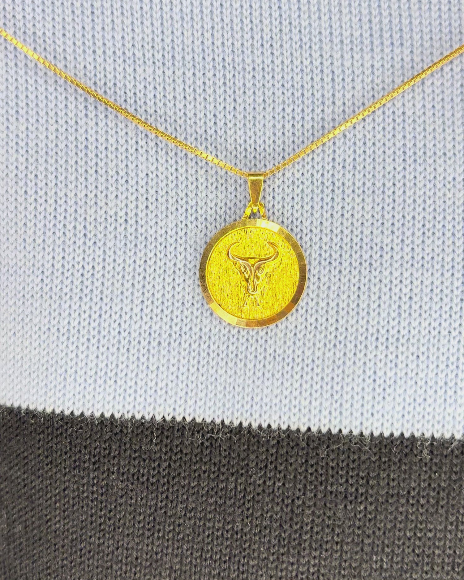 Médaille Or Jaune Taureau "Valentin"