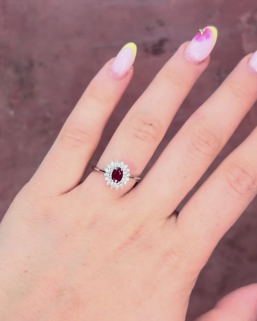 Marguerite Ring Ruby 0.58 Carat &amp; Diamonds 0.27 Carat "Cristella"