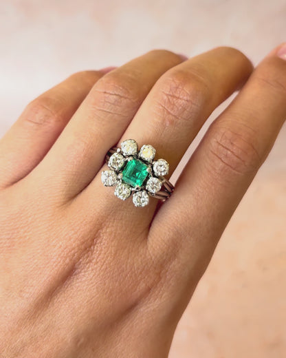 Bague Marguerite Émeraude 1.05 carat &amp; Diamants 1.50 carat "Lisa"