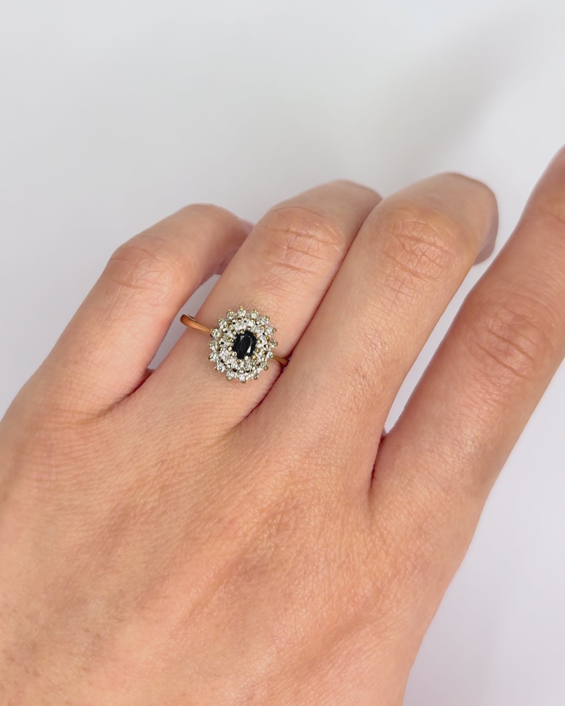 Daisy Sapphire &amp; 28 Diamonds Ring "Alexa"