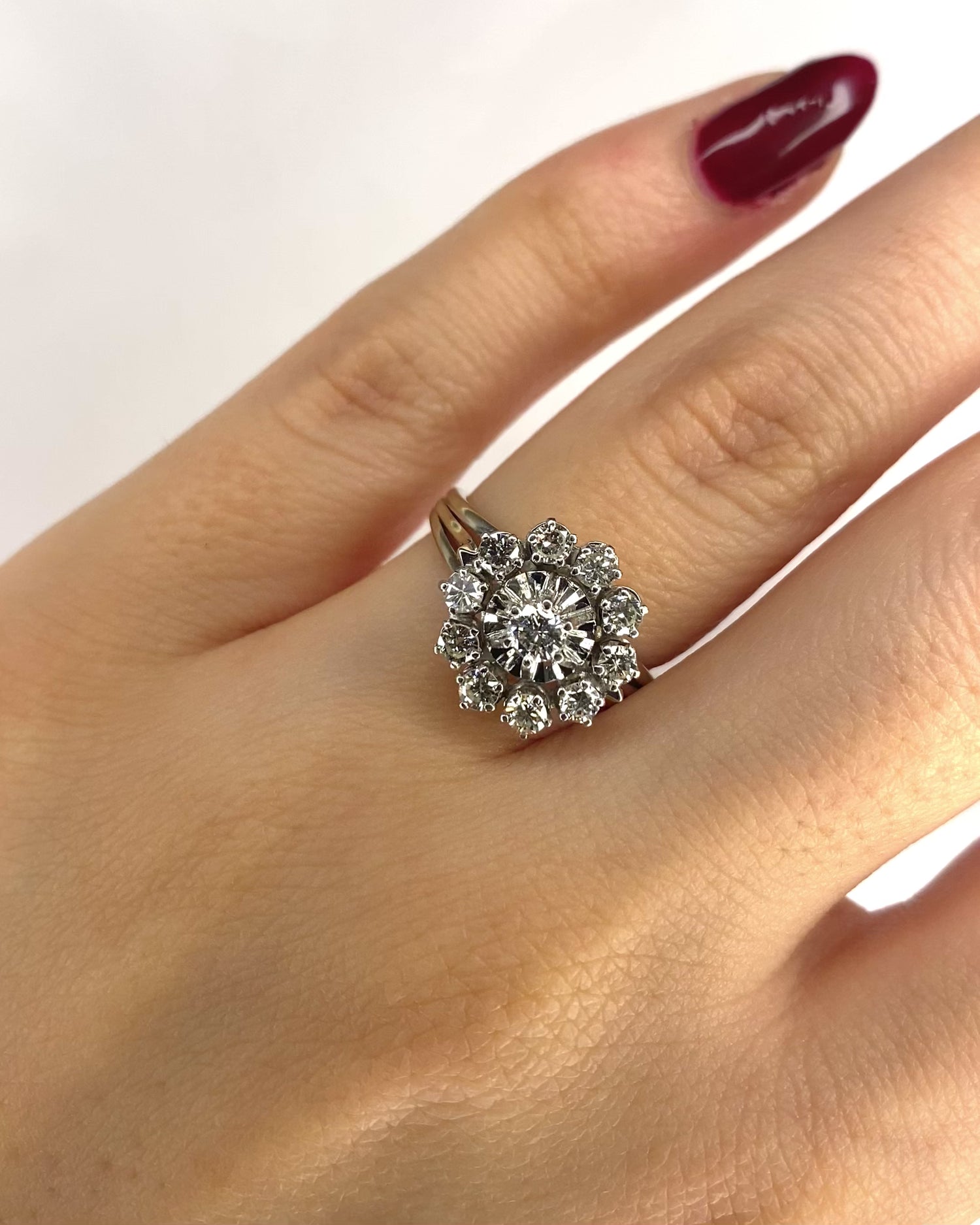 Bague Marguerite Diamants 0.60 carat "Laurena"