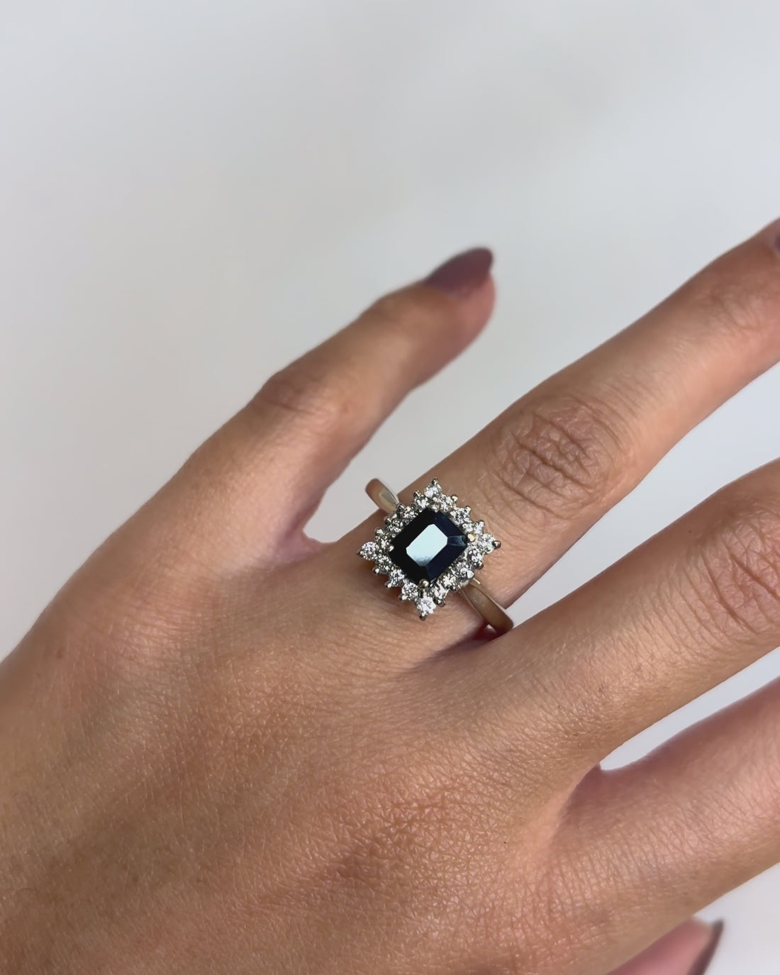 Bague Marguerite Saphir 1.44 carat &amp; Diamants &quot;Stella&quot;