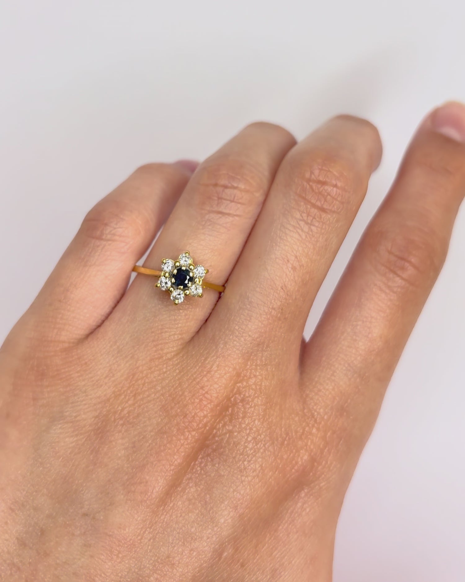 Daisy Ring Sapphire &amp; Diamonds "Edwige"