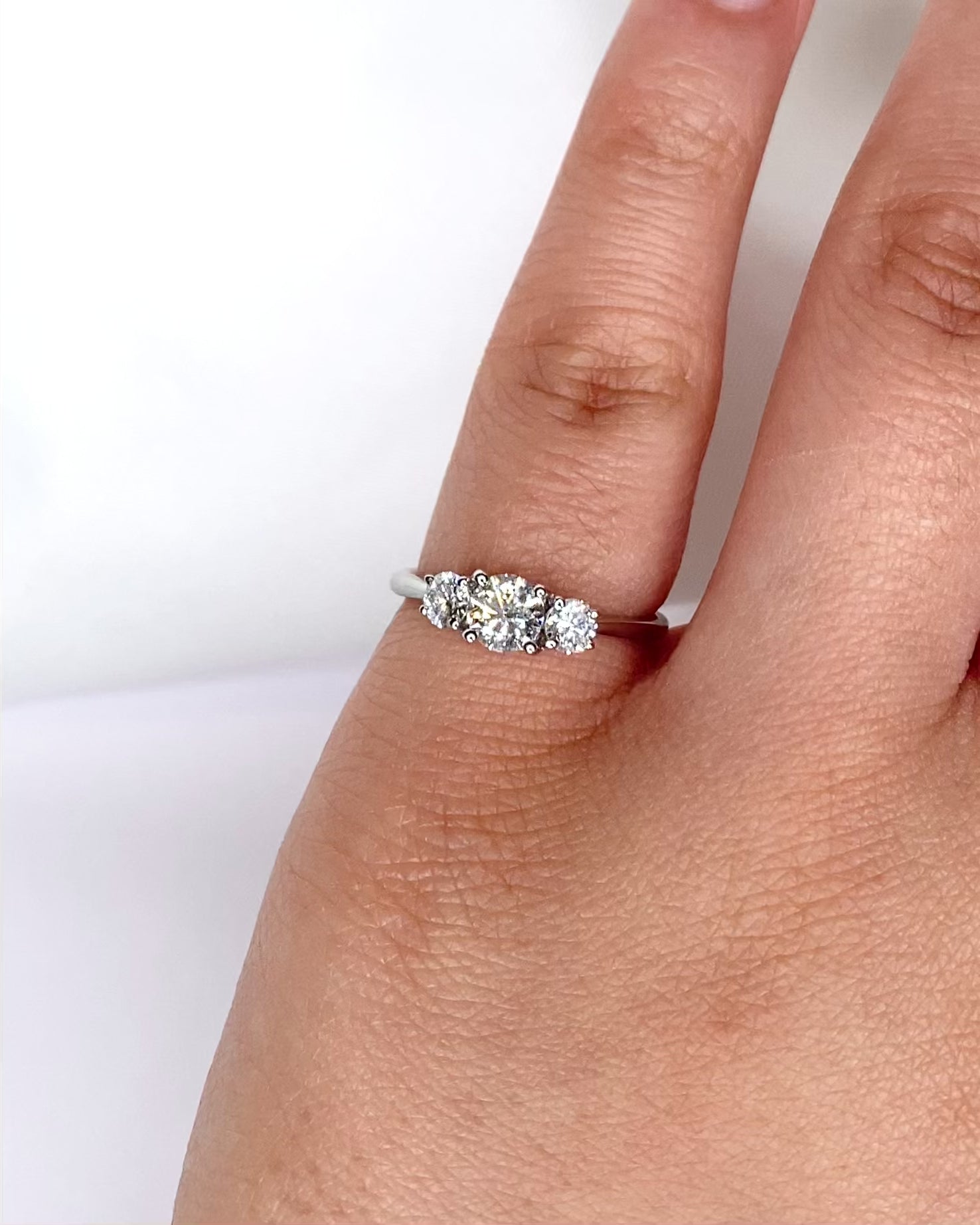 Anillo Trilogía Diamantes 0,78 quilates "Elia"