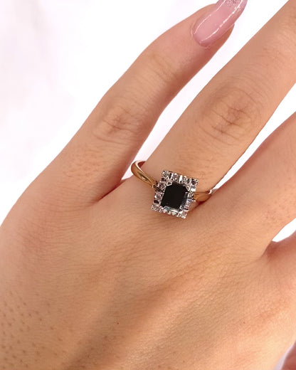 Green Tourmaline Daisy Ring 0.76 carat &amp; Diamonds "Eddy"