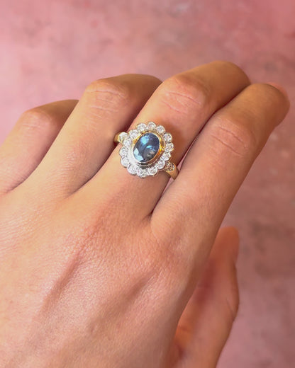 “Séverine” 3.51-carat Cornflower sapphire Marguerite ring &amp; 0.48-carat diamonds, 7.15g
