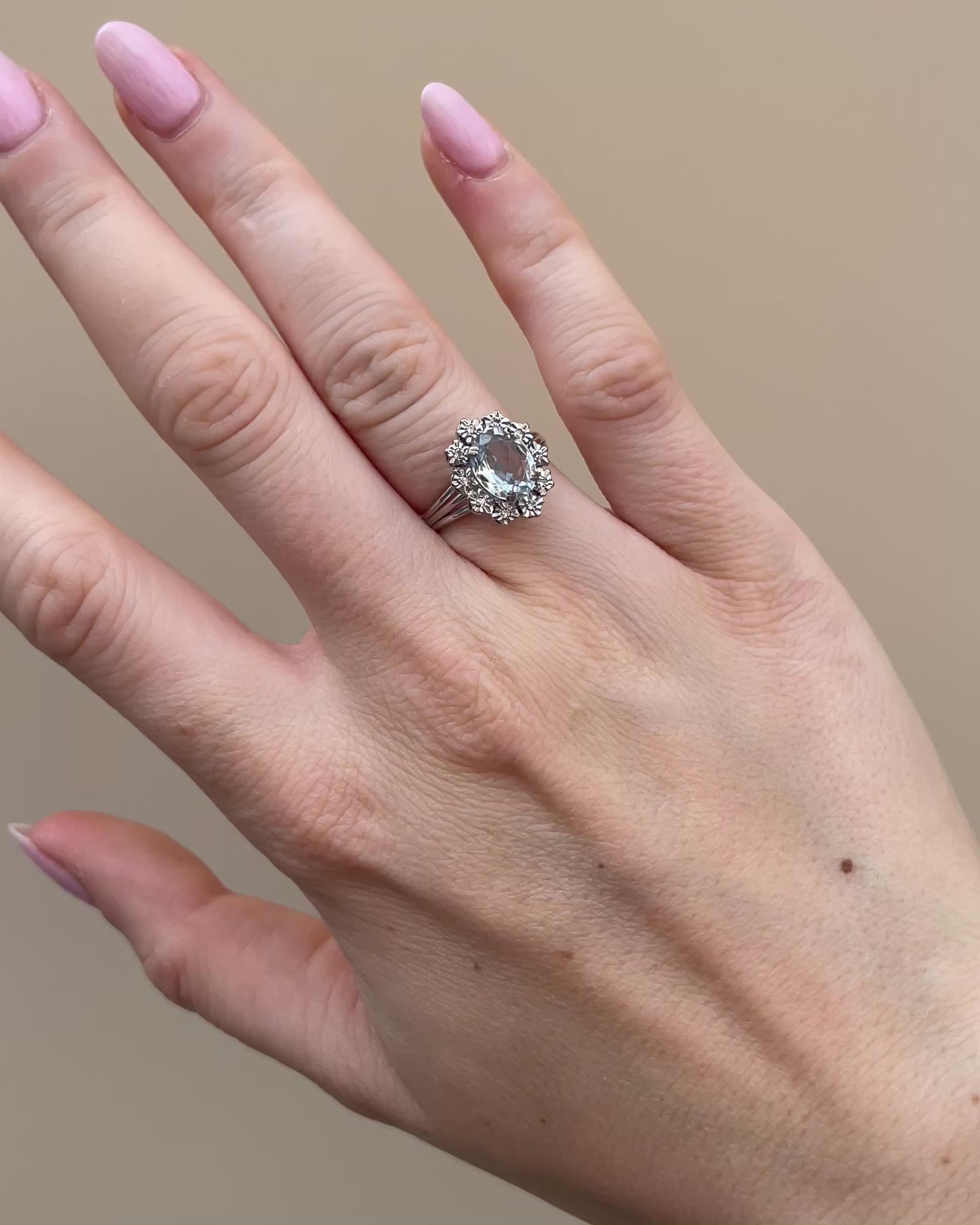 Marguerite Aquamarine 1.50 carat &amp; Diamonds "Sky" Ring