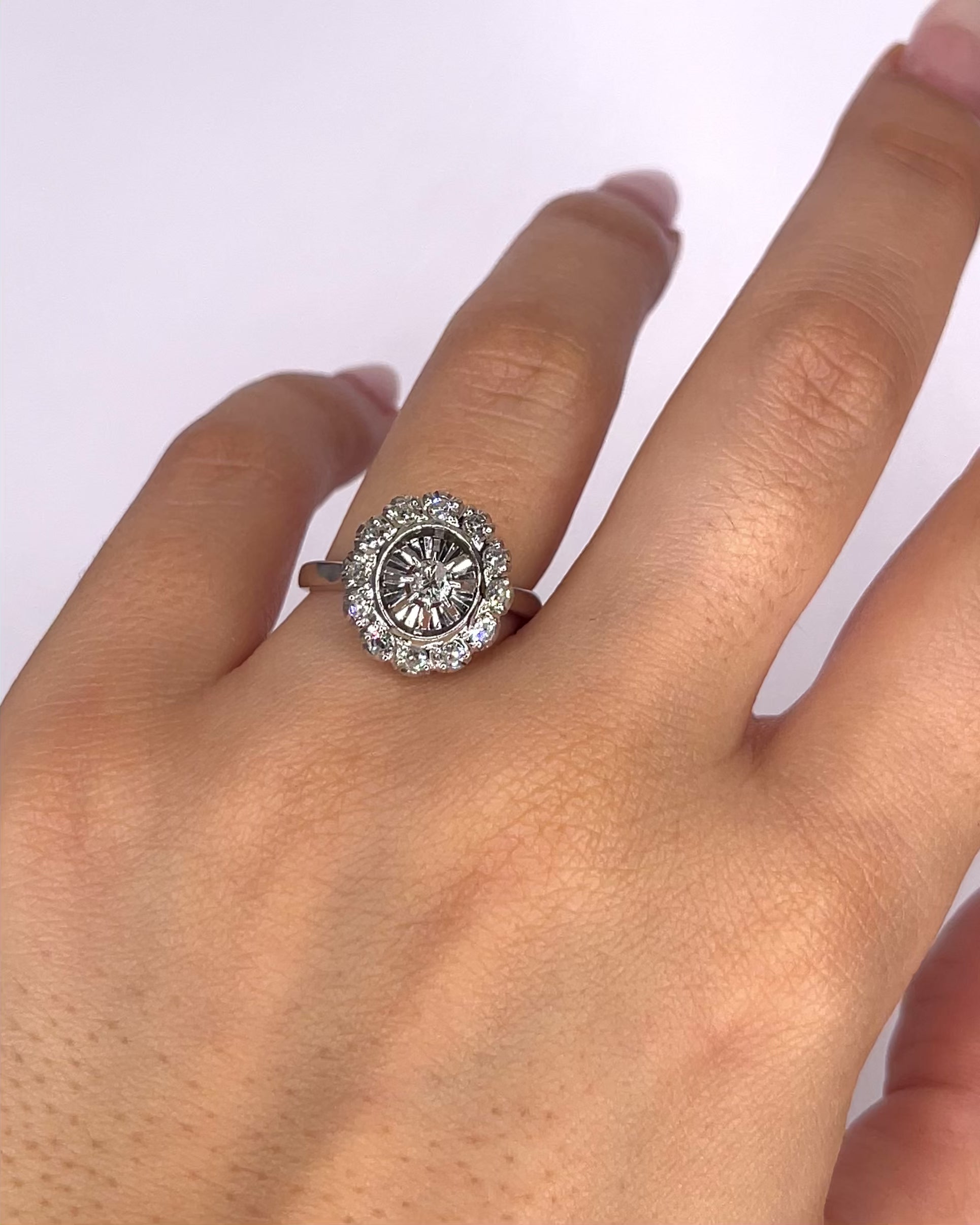 Marguerite Diamond Ring 0.34 Carat "Petunia"