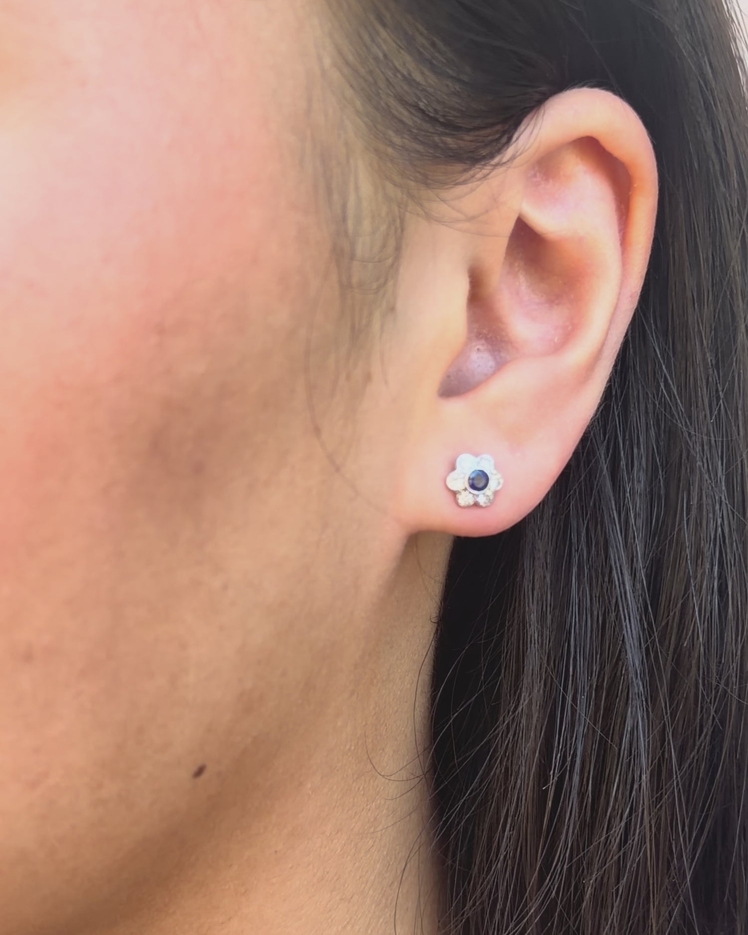 Pendientes Marguerite con zafiros de 0,24 quilates y diamantes de 0,36 quilates "Cristina"