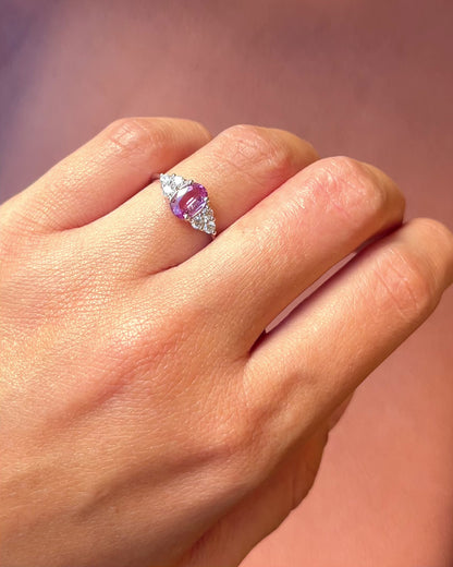 Bague Trilogie Saphir Rose 0.99 carat &amp; Diamants 0.30 carat "Rosalia"