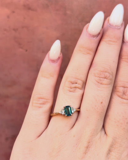 Bague Trilogie Tourmaline Indigolite 0.57 carat &amp; Diamants  "Adèle"