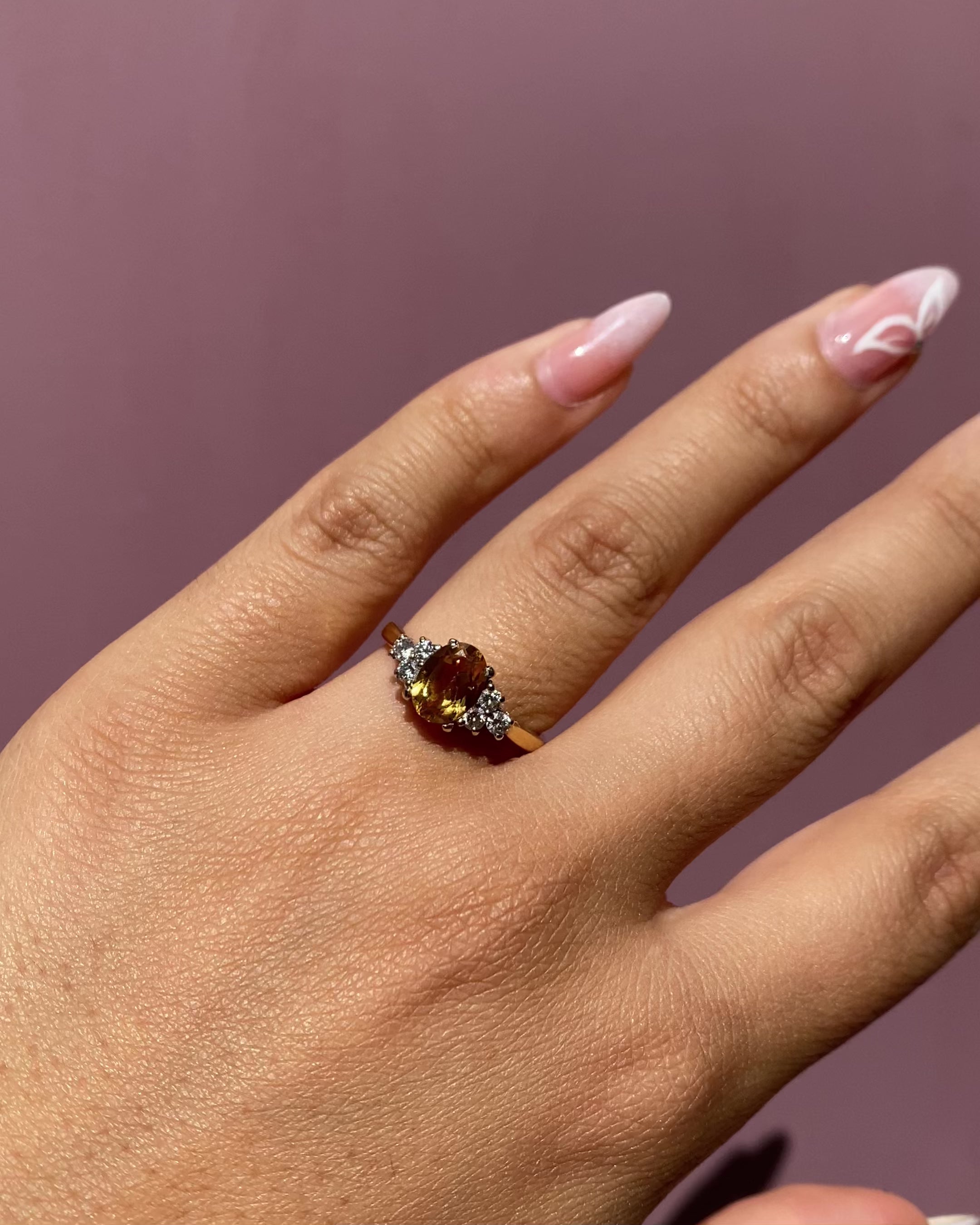 Anillo Trilogía Citrino 1 quilate y Diamantes "Isaure"