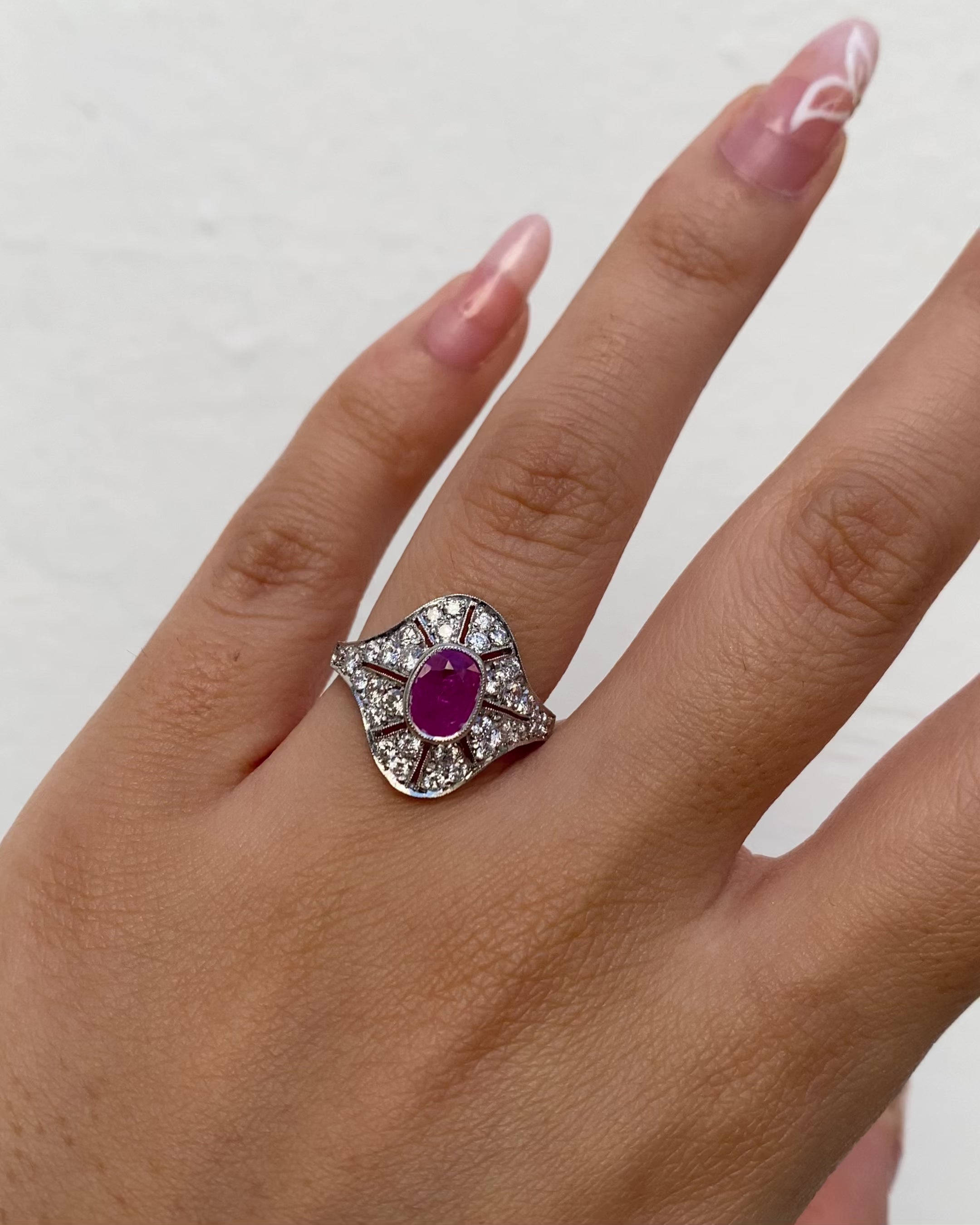 Bague Style Art Déco Rubis 0.67 carat &amp; Diamants 0.56 carat "Olympe"